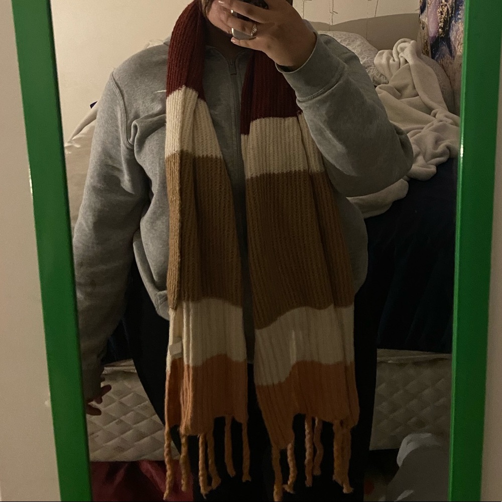 scarf - Picture 3 of 3